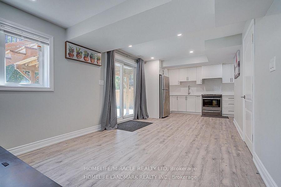Photo 1 of 28 Hunwicks Crescent, Ajax, Northeast Ajax — HOMEH