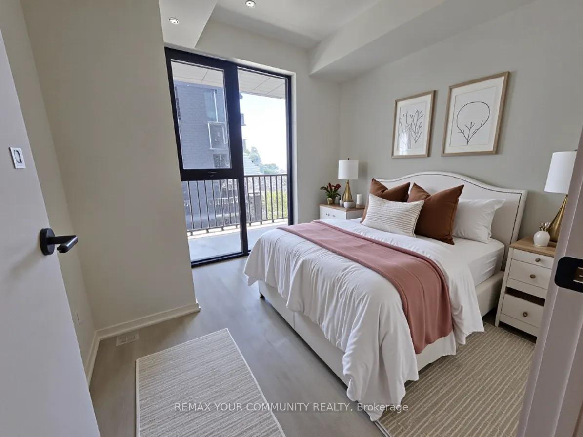 Photo 5 of Unit 1012, 109 Erskine Avenue, Toronto, Mount Pleasant West — HOMEH