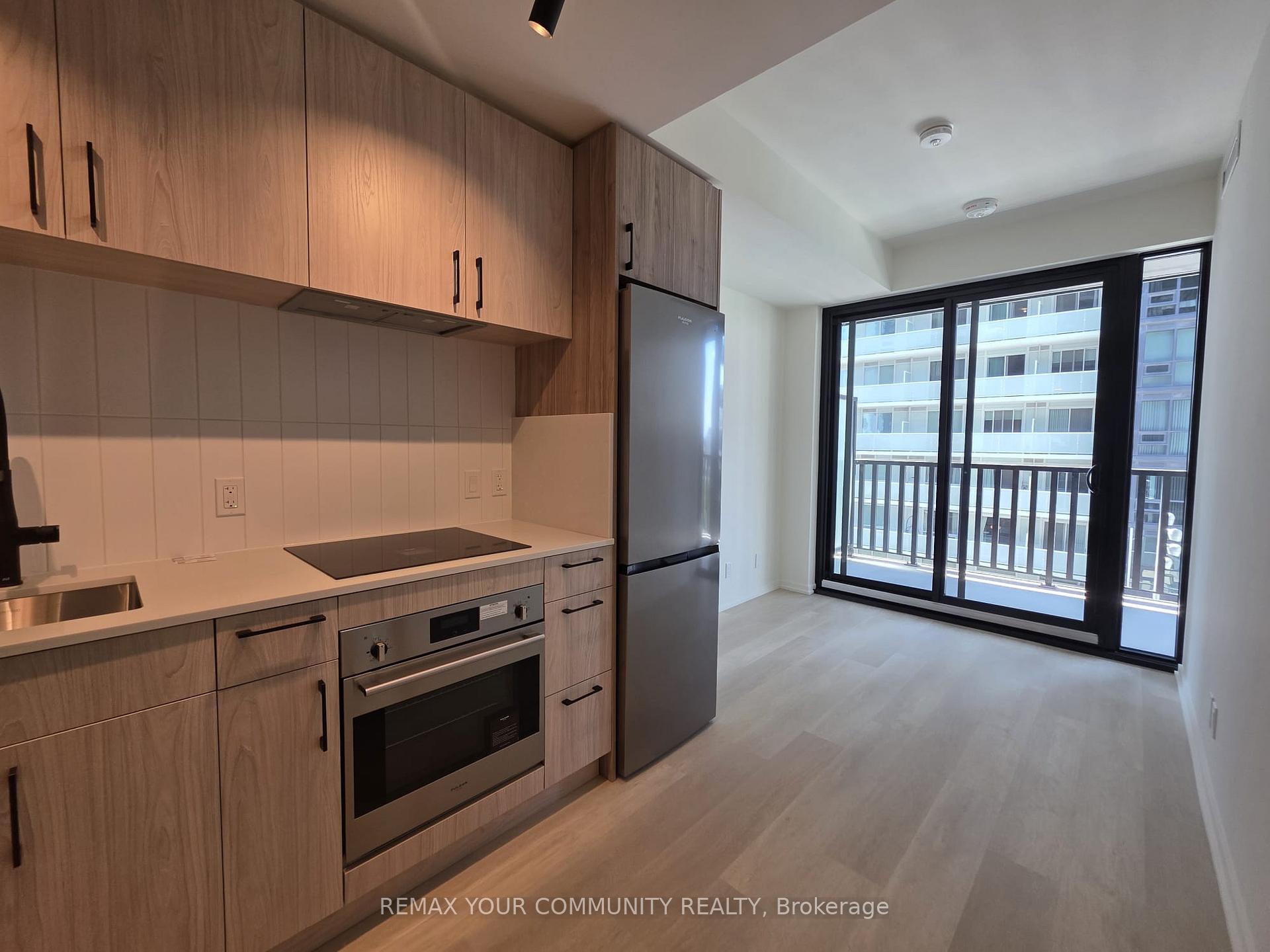 Photo 8 of Unit 1012, 109 Erskine Avenue, Toronto, Mount Pleasant West — HOMEH