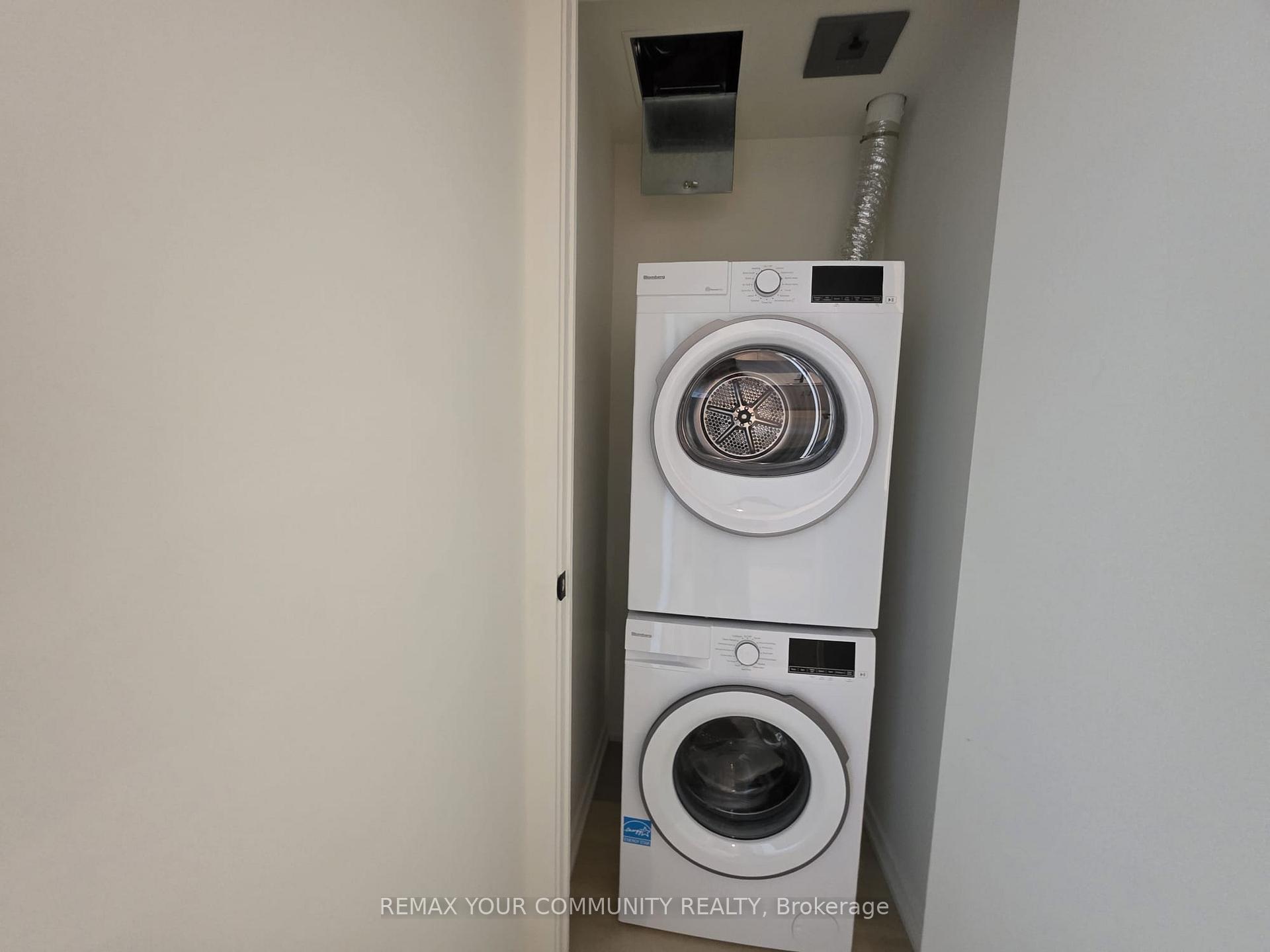 Photo 14 of Unit 1012, 109 Erskine Avenue, Toronto, Mount Pleasant West — HOMEH