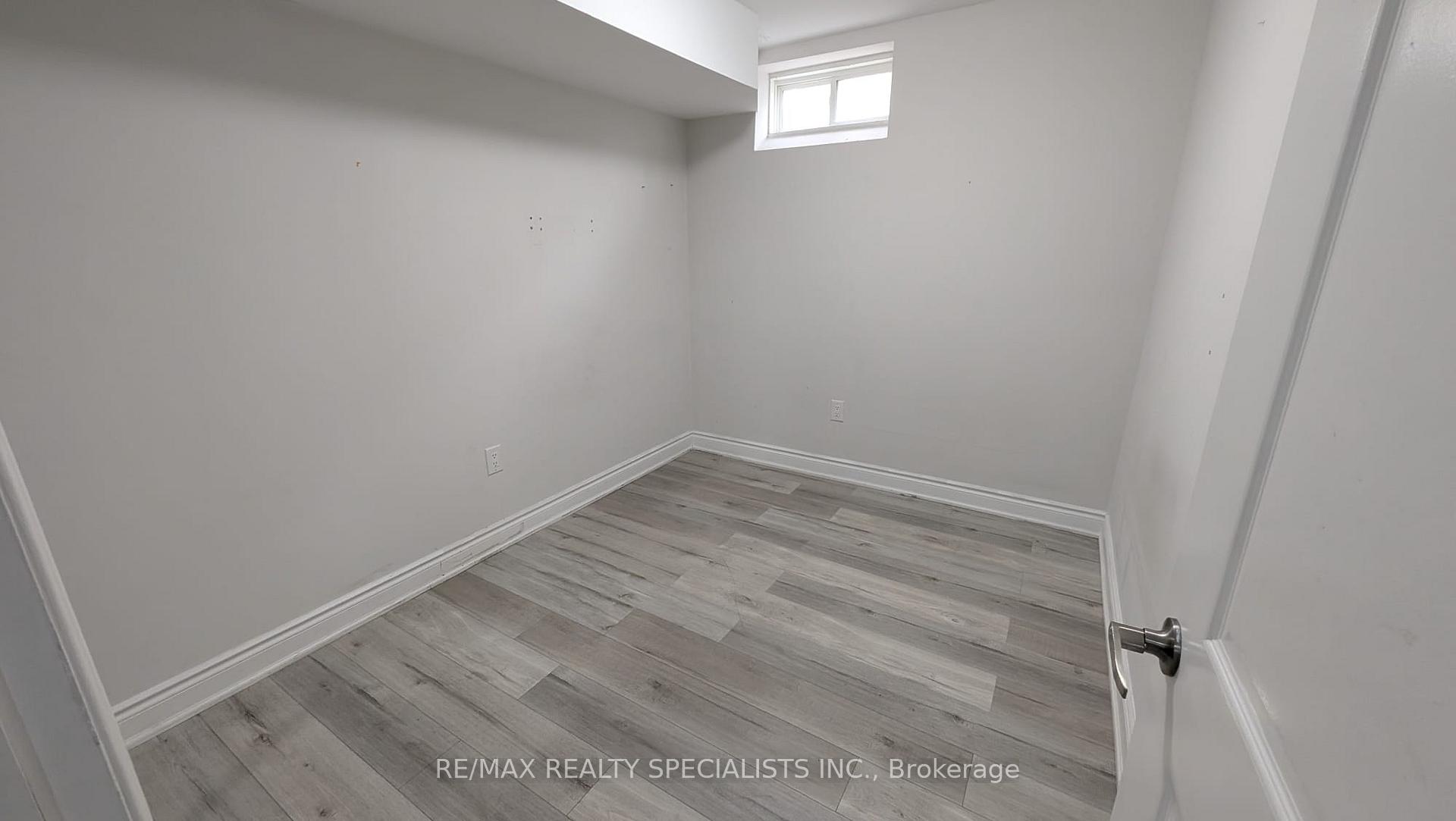 Photo 5 of Unit (Basement Apartment), 62 Hubbell Road, Brampton, Bram West — HOMEH
