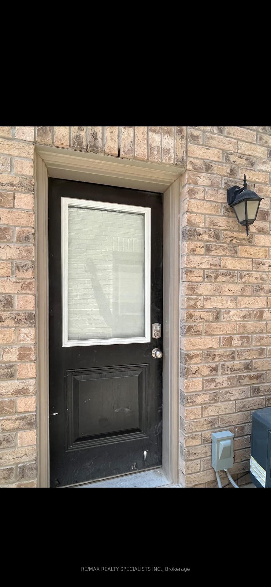 Photo 7 of Unit (Basement Apartment), 62 Hubbell Road, Brampton, Bram West — HOMEH