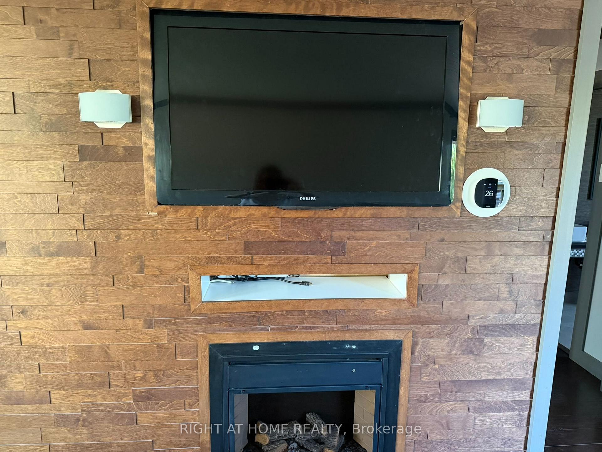 Photo 20 of 144 Baseline Road W, London, South D — HOMEH
