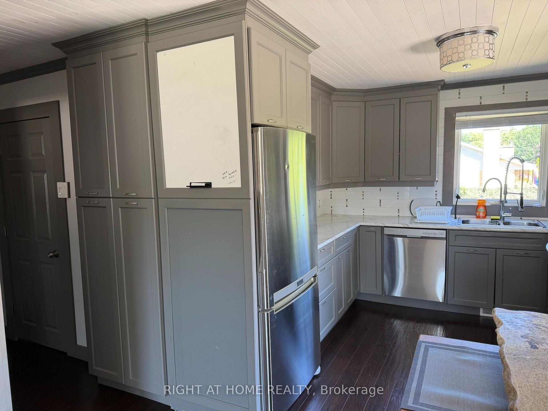 Photo 27 of 144 Baseline Road W, London, South D — HOMEH