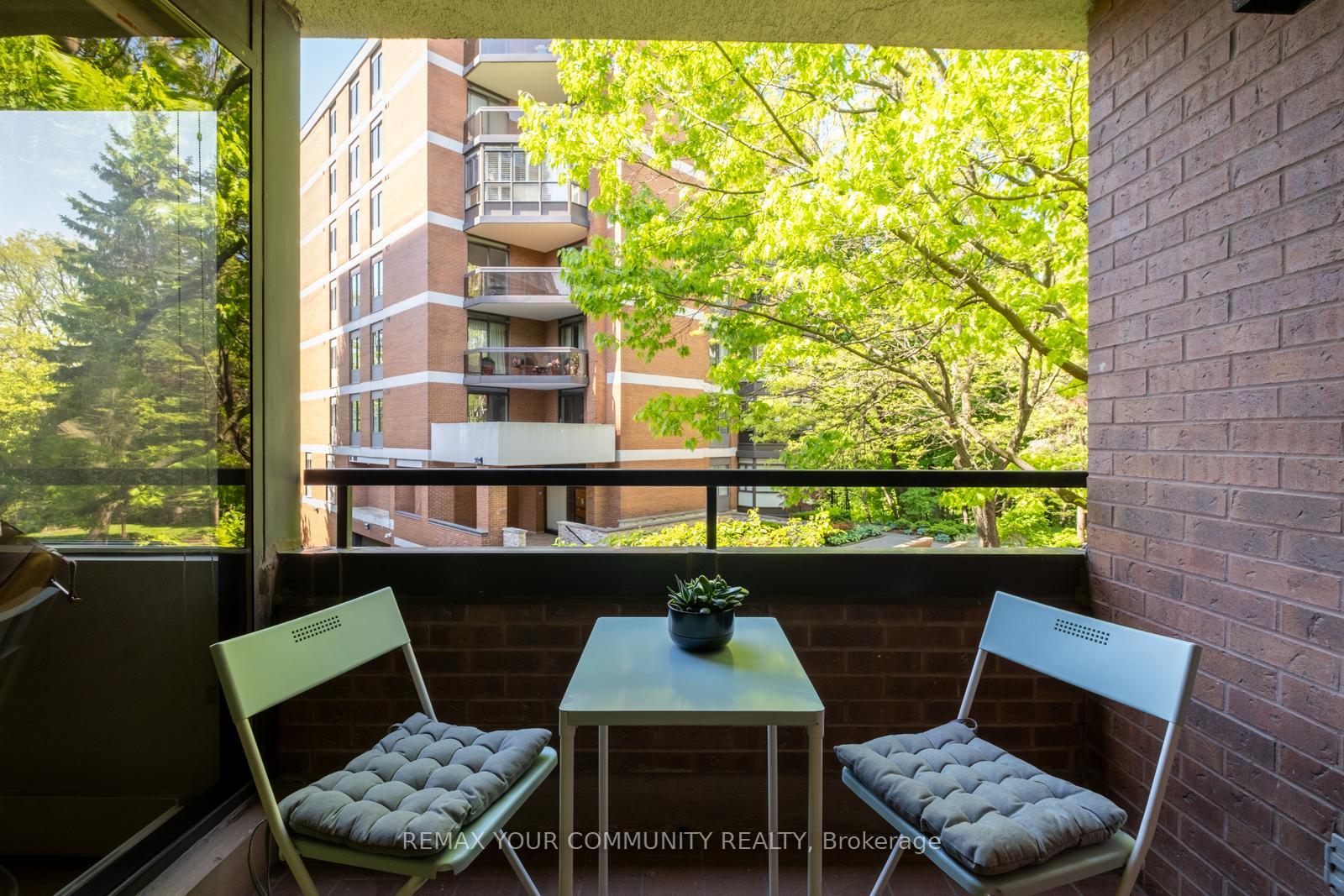 Photo 13 of Unit 109, 349 St Clair Avenue W, Toronto, Casa Loma — HOMEH