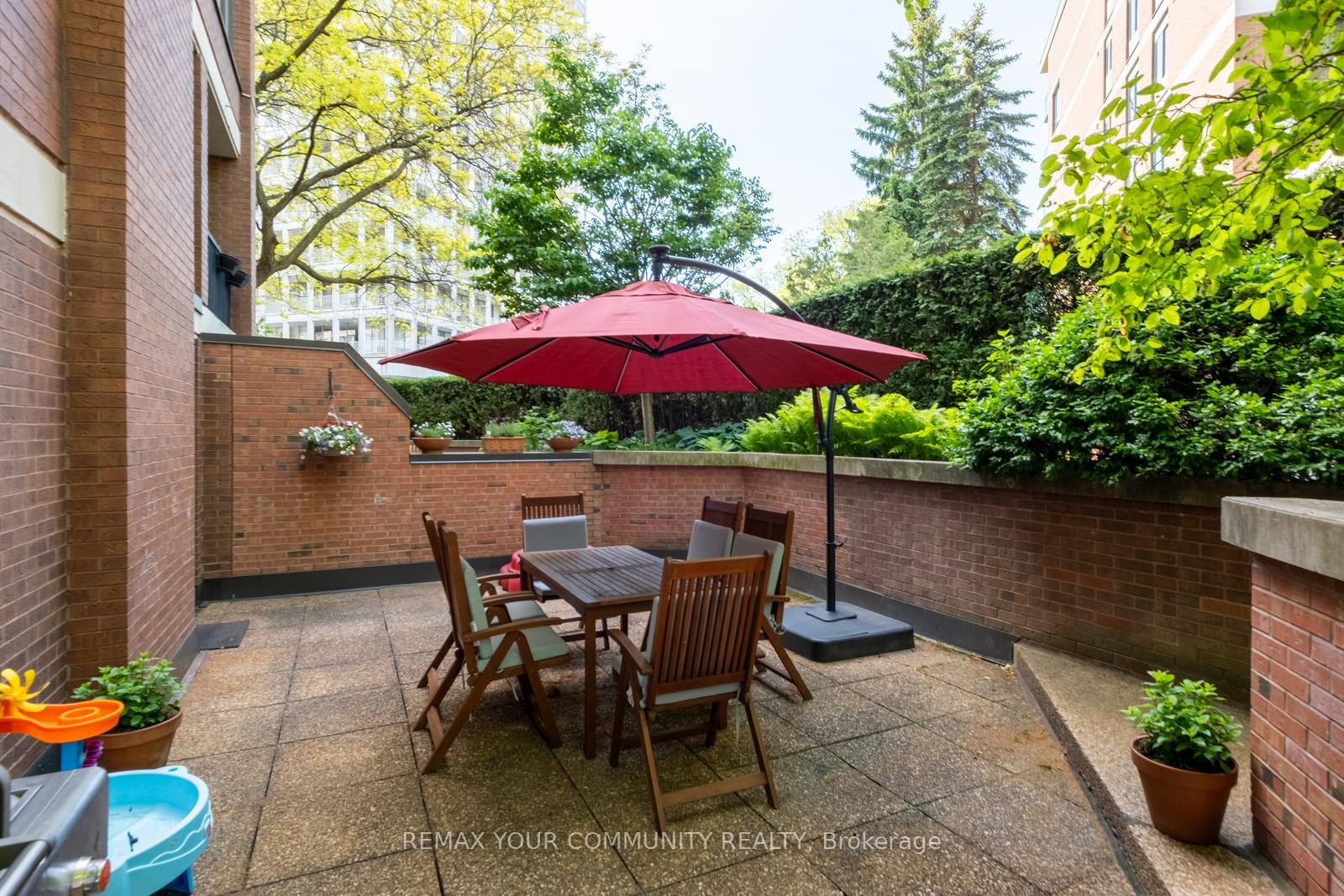 Photo 23 of Unit 109, 349 St Clair Avenue W, Toronto, Casa Loma — HOMEH