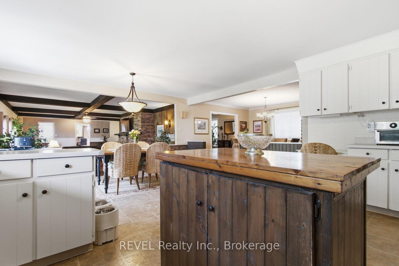 Photo 5 of 671 Kilman Road, Pelham, North Pelham — HOMEH