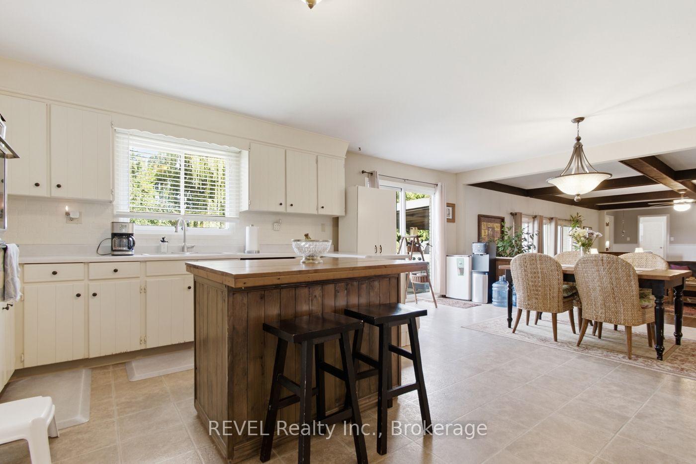 Photo 6 of 671 Kilman Road, Pelham, North Pelham — HOMEH