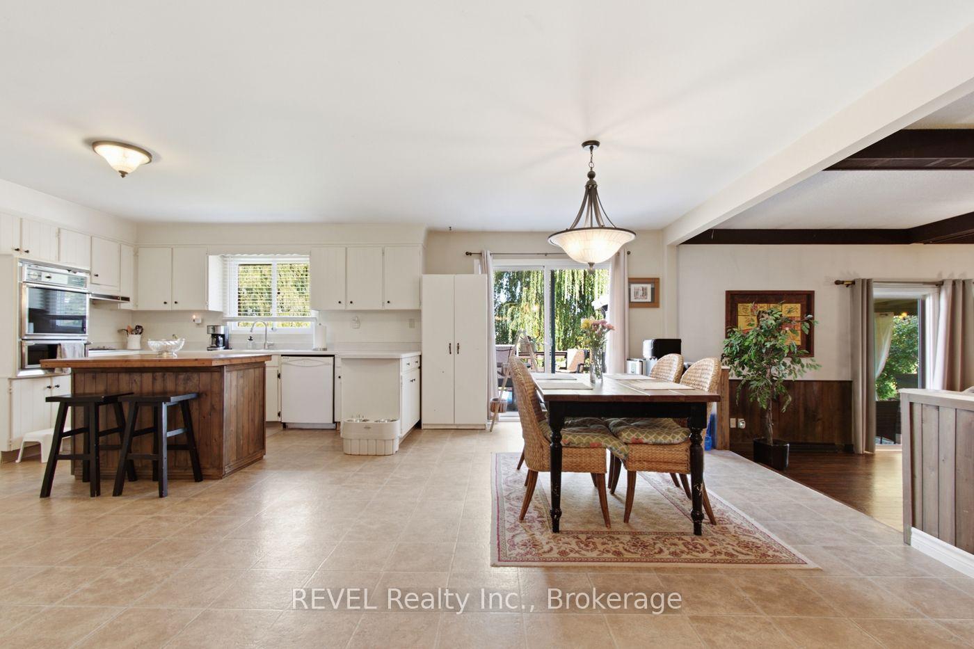 Photo 8 of 671 Kilman Road, Pelham, North Pelham — HOMEH