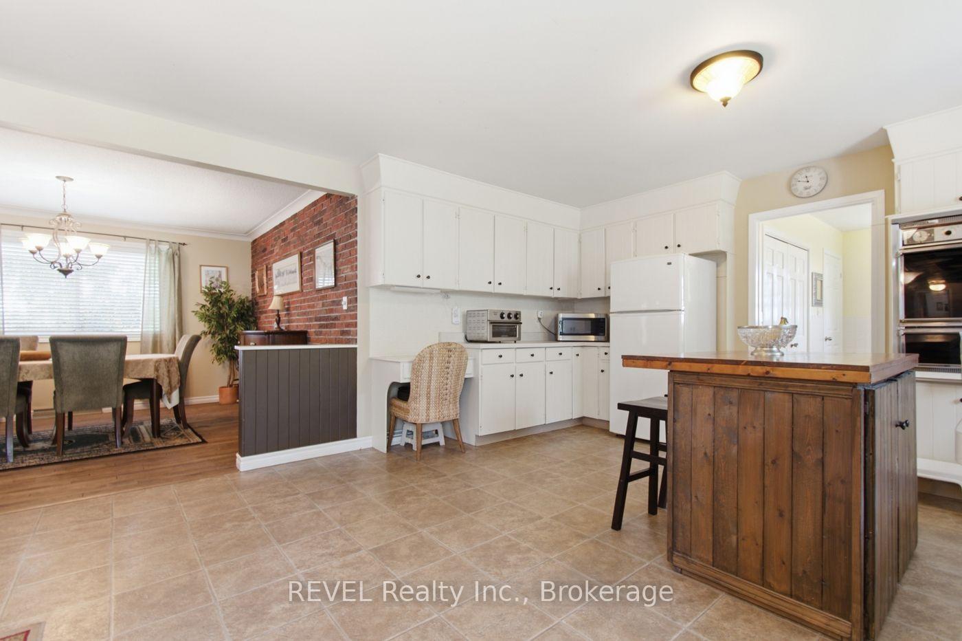 Photo 9 of 671 Kilman Road, Pelham, North Pelham — HOMEH