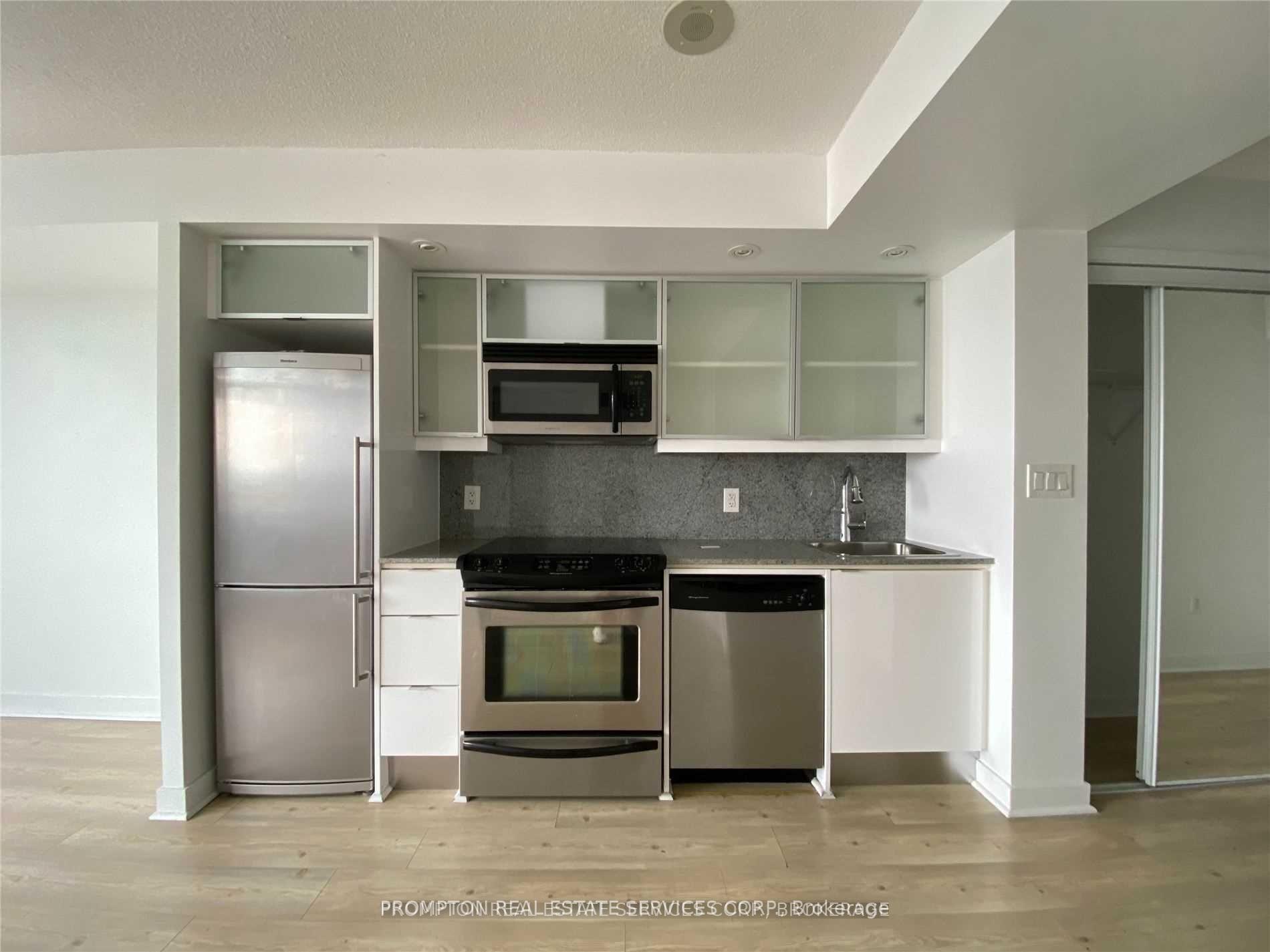 Photo 5 of Unit 3901, 25 Telegram Mews, Toronto, Waterfront Communities — HOMEH