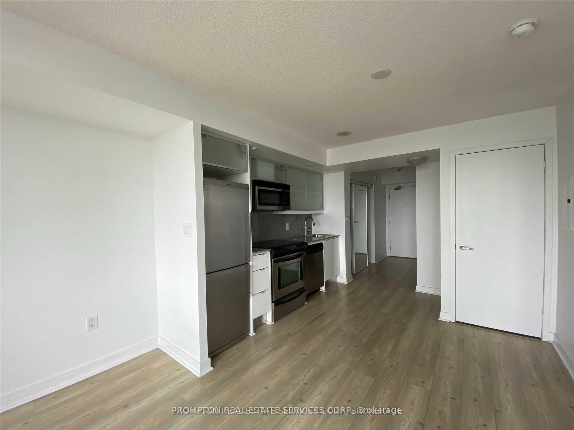 Photo 6 of Unit 3901, 25 Telegram Mews, Toronto, Waterfront Communities — HOMEH