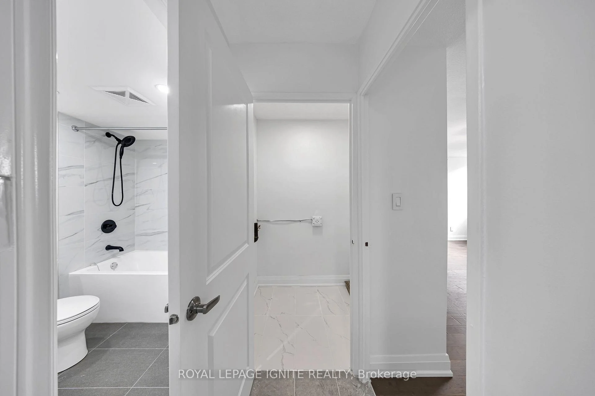 Photo 23 of Unit 303, 20 Gilder Drive, Scarborough, Eglinton East — HOMEH