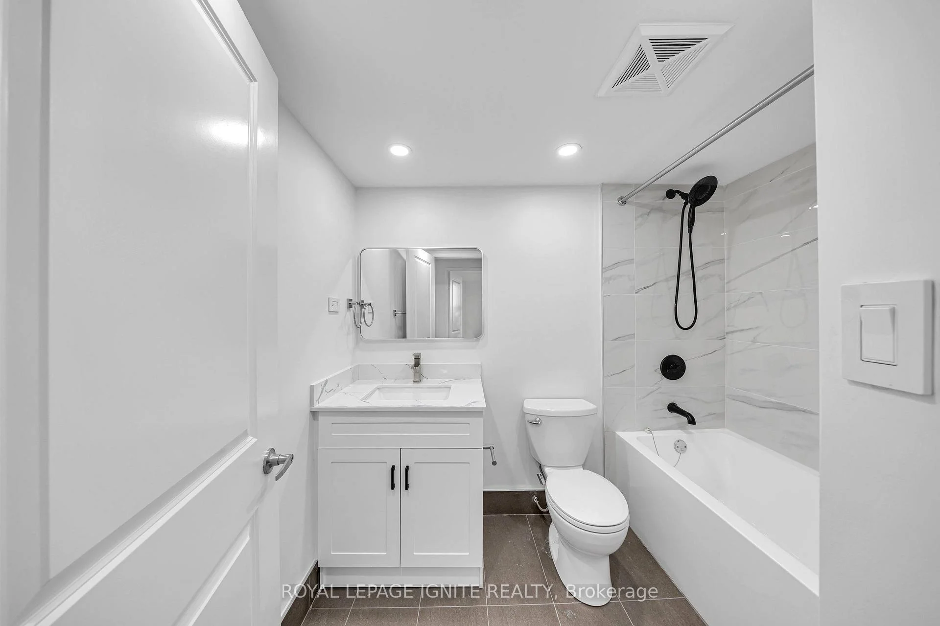 Photo 24 of Unit 303, 20 Gilder Drive, Scarborough, Eglinton East — HOMEH