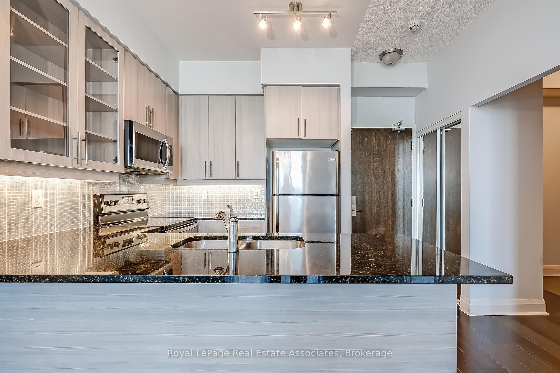 Photo 6 of Unit 513, 1185 The Queensway, Etobicoke, Islington-City Centre West — HOMEH