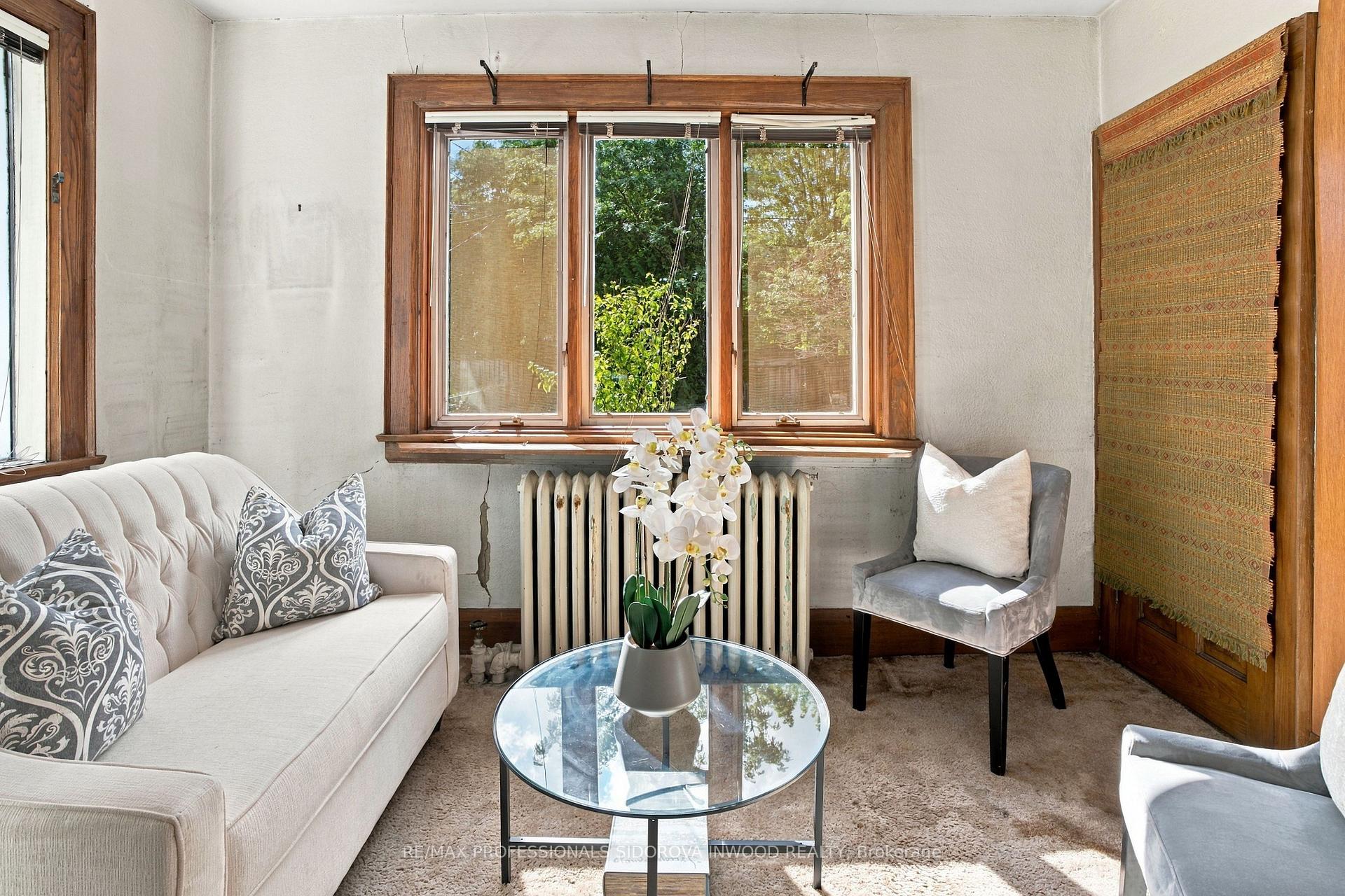 Photo 9 of 282 Kennedy Avenue, Toronto, High Park North — HOMEH