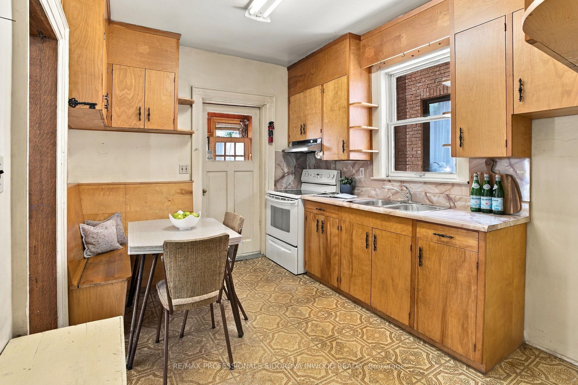 Photo 10 of 282 Kennedy Avenue, Toronto, High Park North — HOMEH