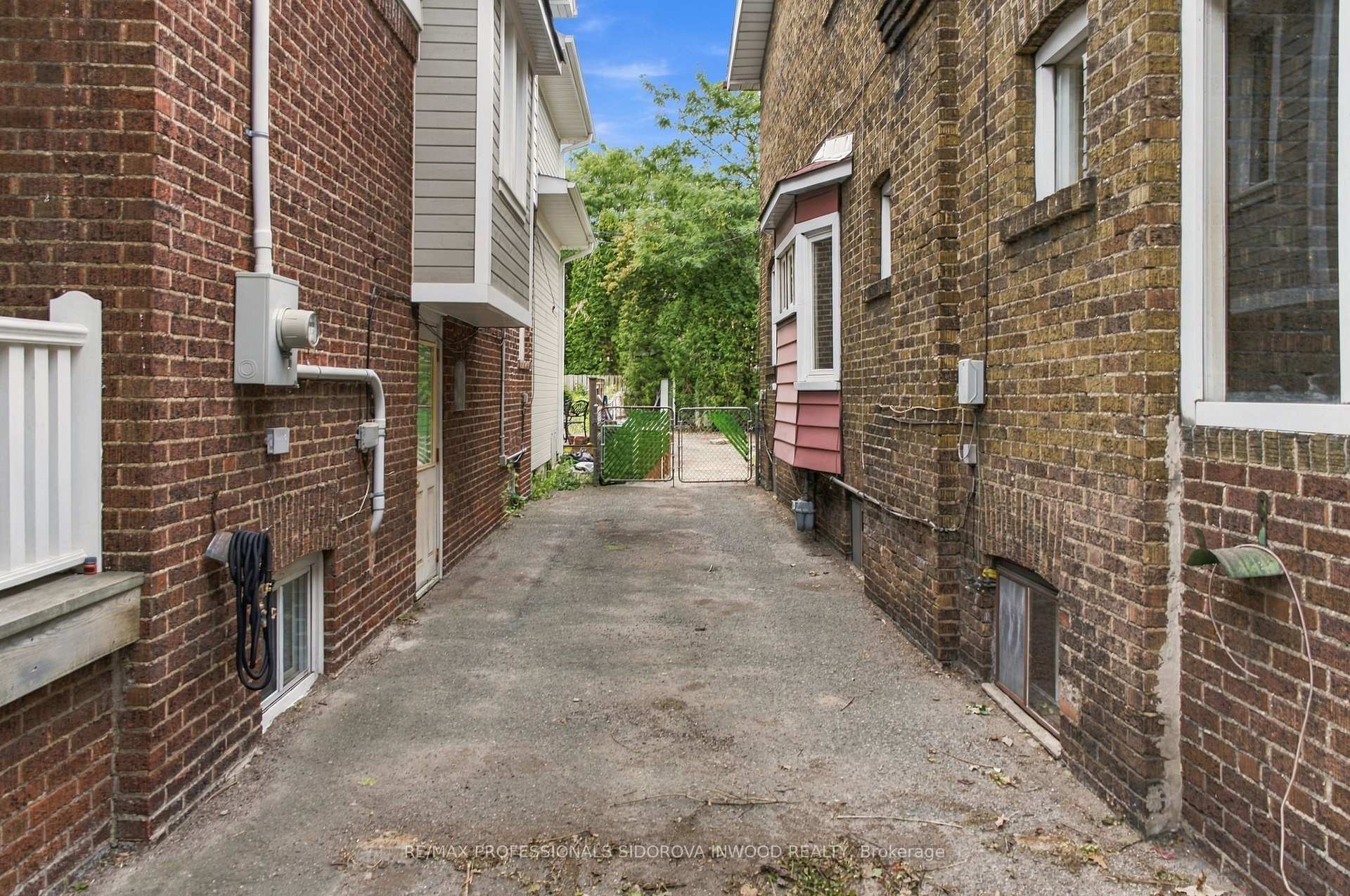 Photo 21 of 282 Kennedy Avenue, Toronto, High Park North — HOMEH