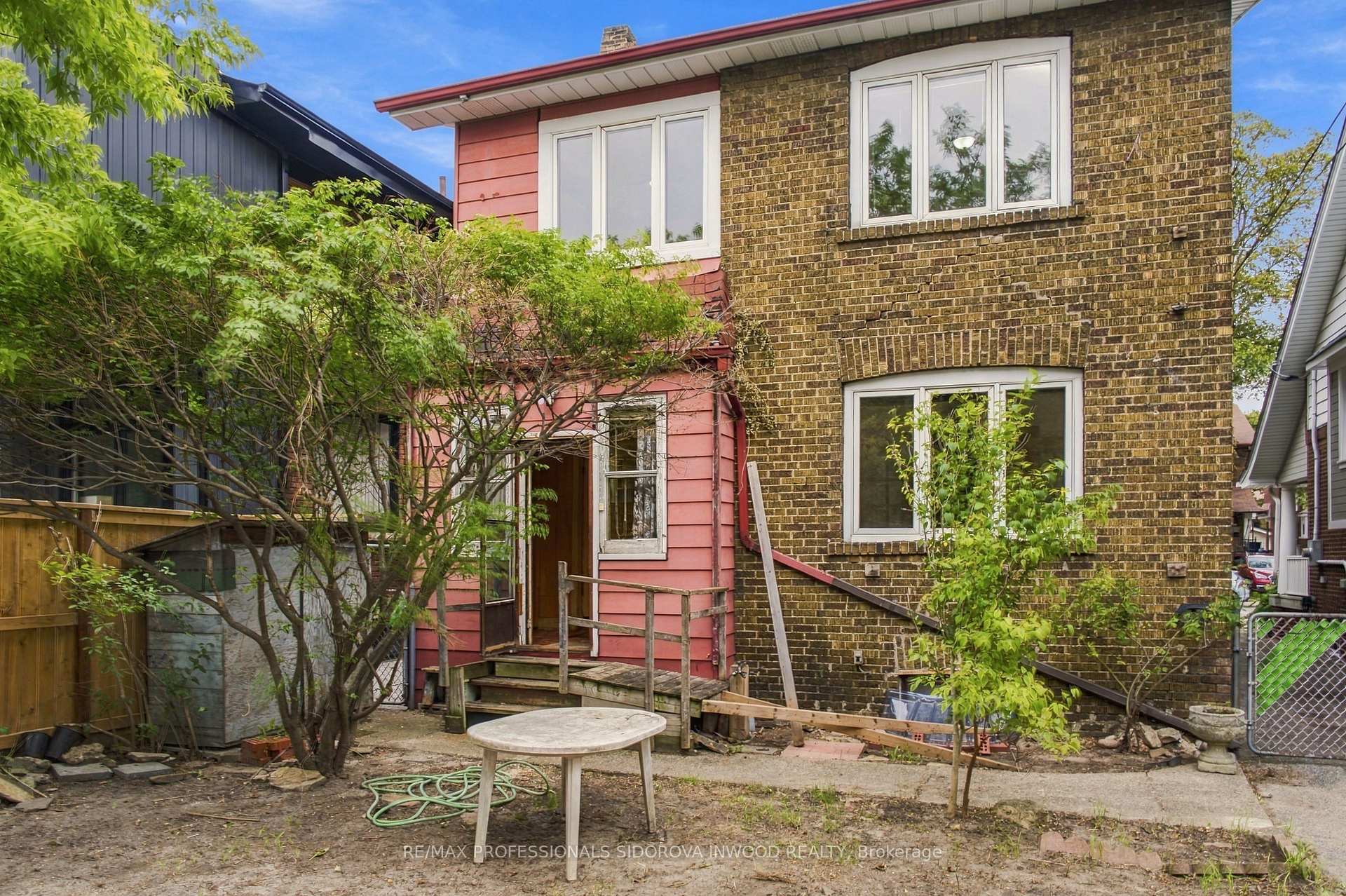 Photo 23 of 282 Kennedy Avenue, Toronto, High Park North — HOMEH