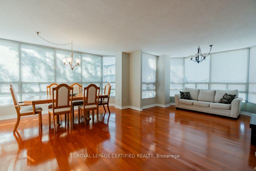 Photo 9 of Unit 304, 320 Mill Street S, Brampton, Brampton South — HOMEH