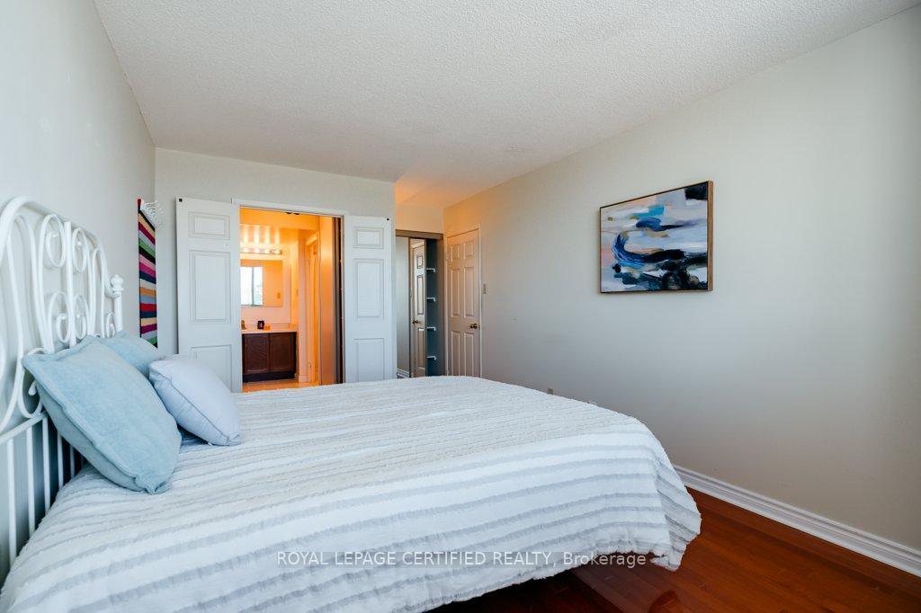 Photo 12 of Unit 304, 320 Mill Street S, Brampton, Brampton South — HOMEH