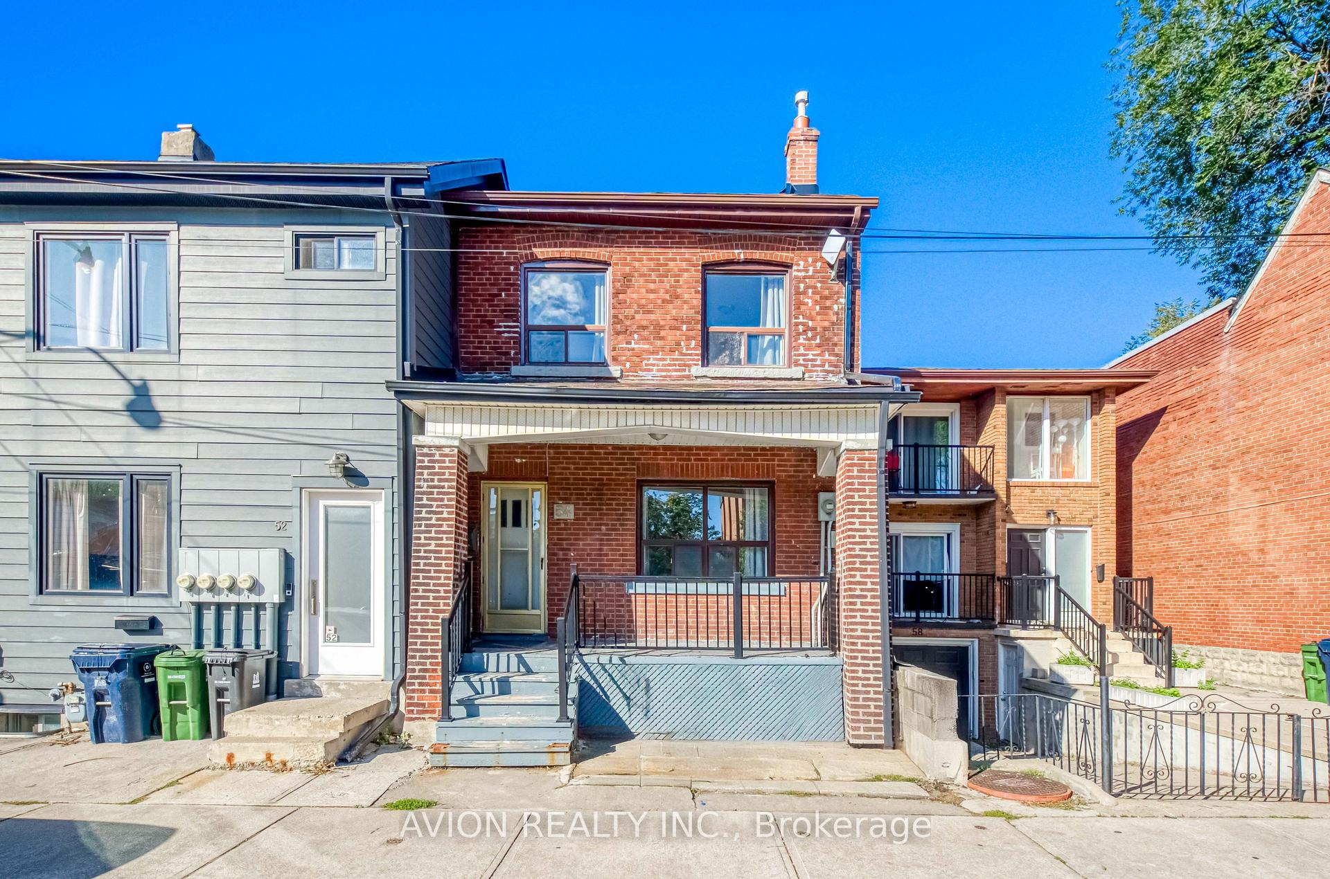 Photo of 54 Ryerson Avenue