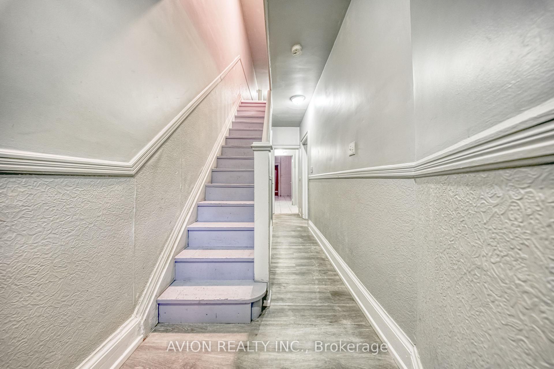 Photo 4 of 54 Ryerson Avenue, Toronto, Kensington-Chinatown — HOMEH