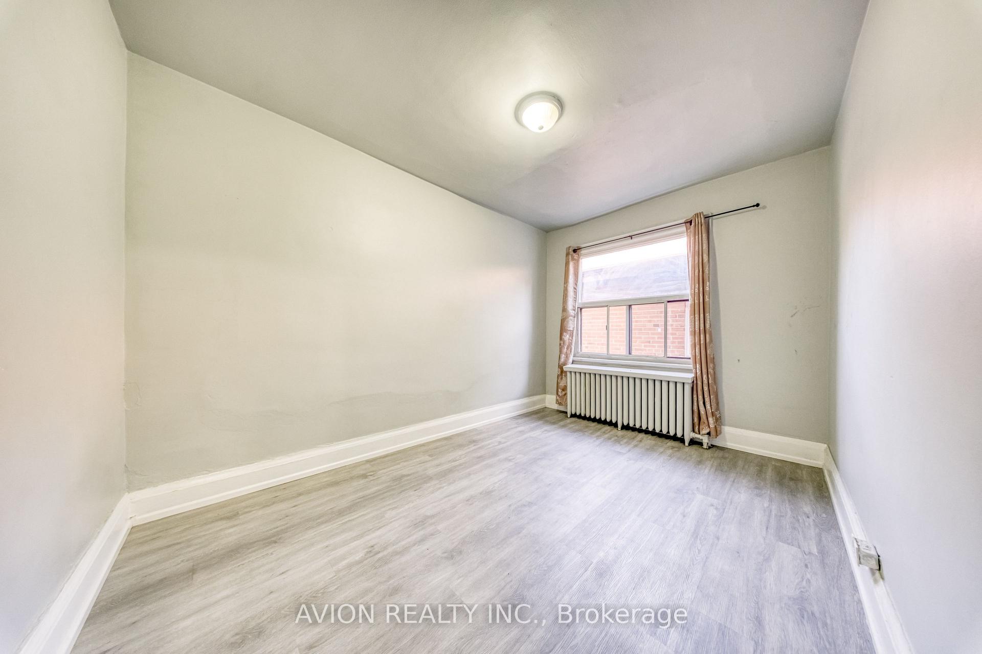 Photo 19 of 54 Ryerson Avenue, Toronto, Kensington-Chinatown — HOMEH