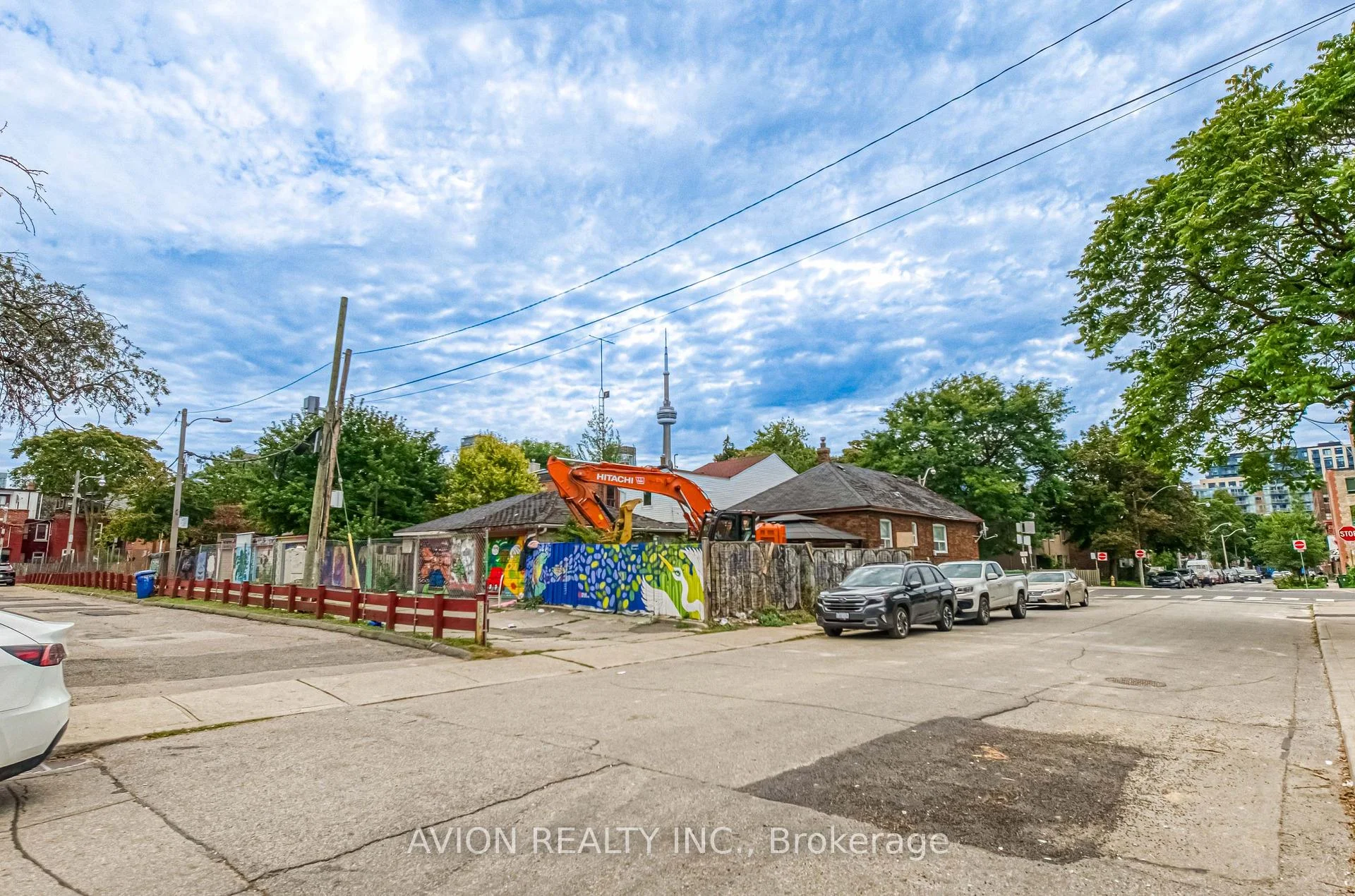 Photo 37 of 54 Ryerson Avenue, Toronto, Kensington-Chinatown — HOMEH