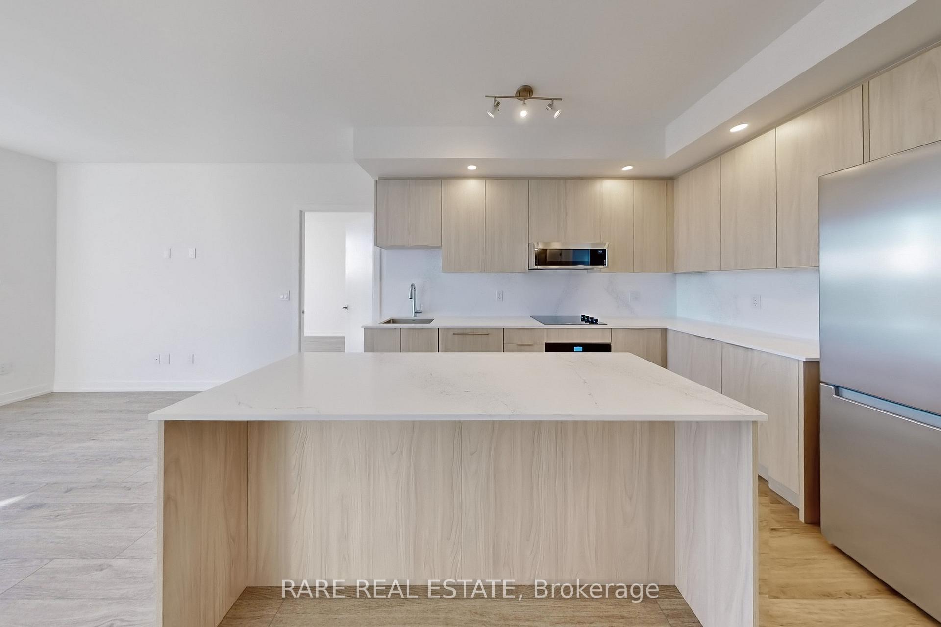 Photo 3 of Unit 631, 2501 Saw Whet Boulevard, Oakville, Glen Abbey — HOMEH