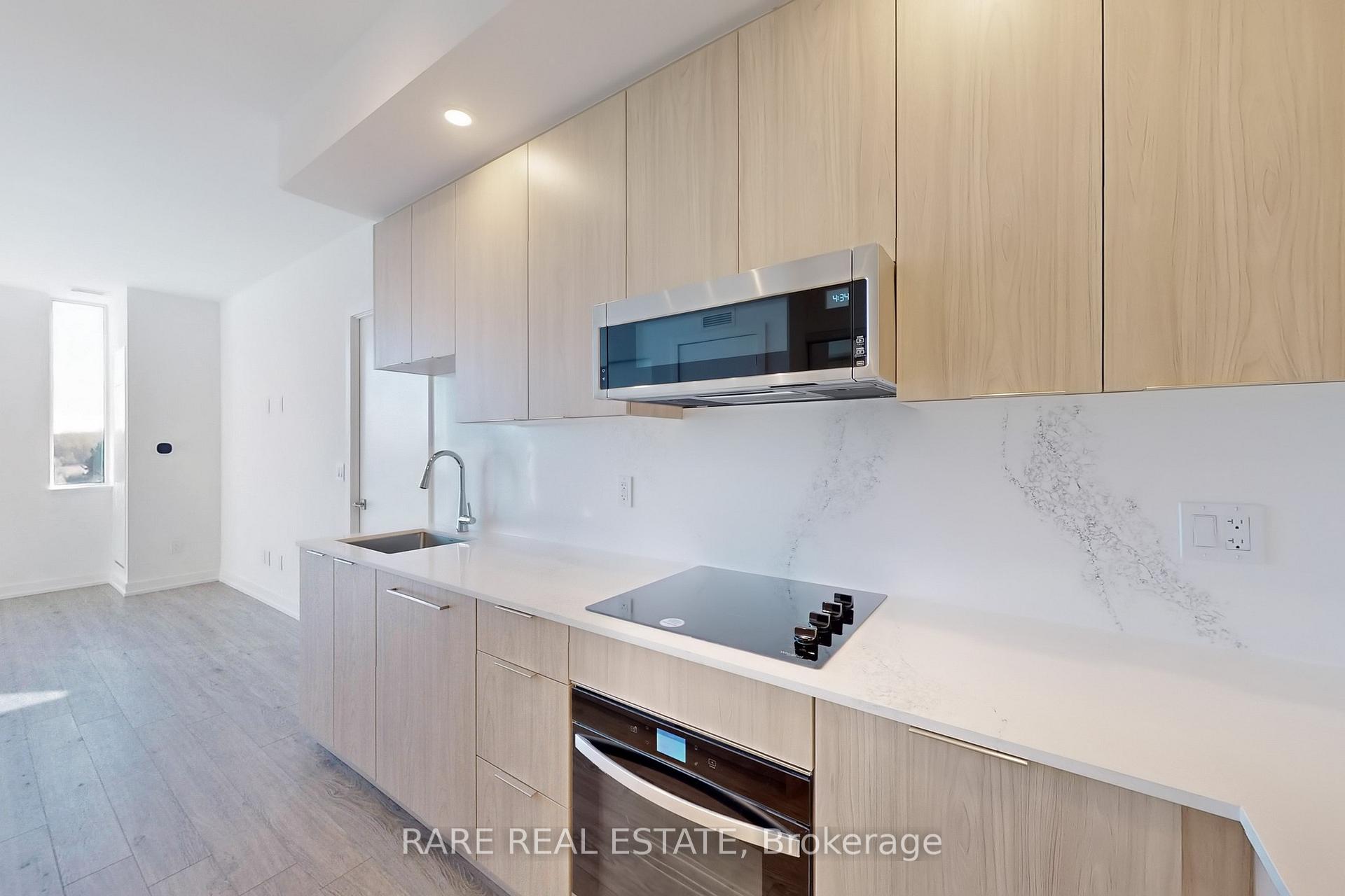 Photo 4 of Unit 631, 2501 Saw Whet Boulevard, Oakville, Glen Abbey — HOMEH