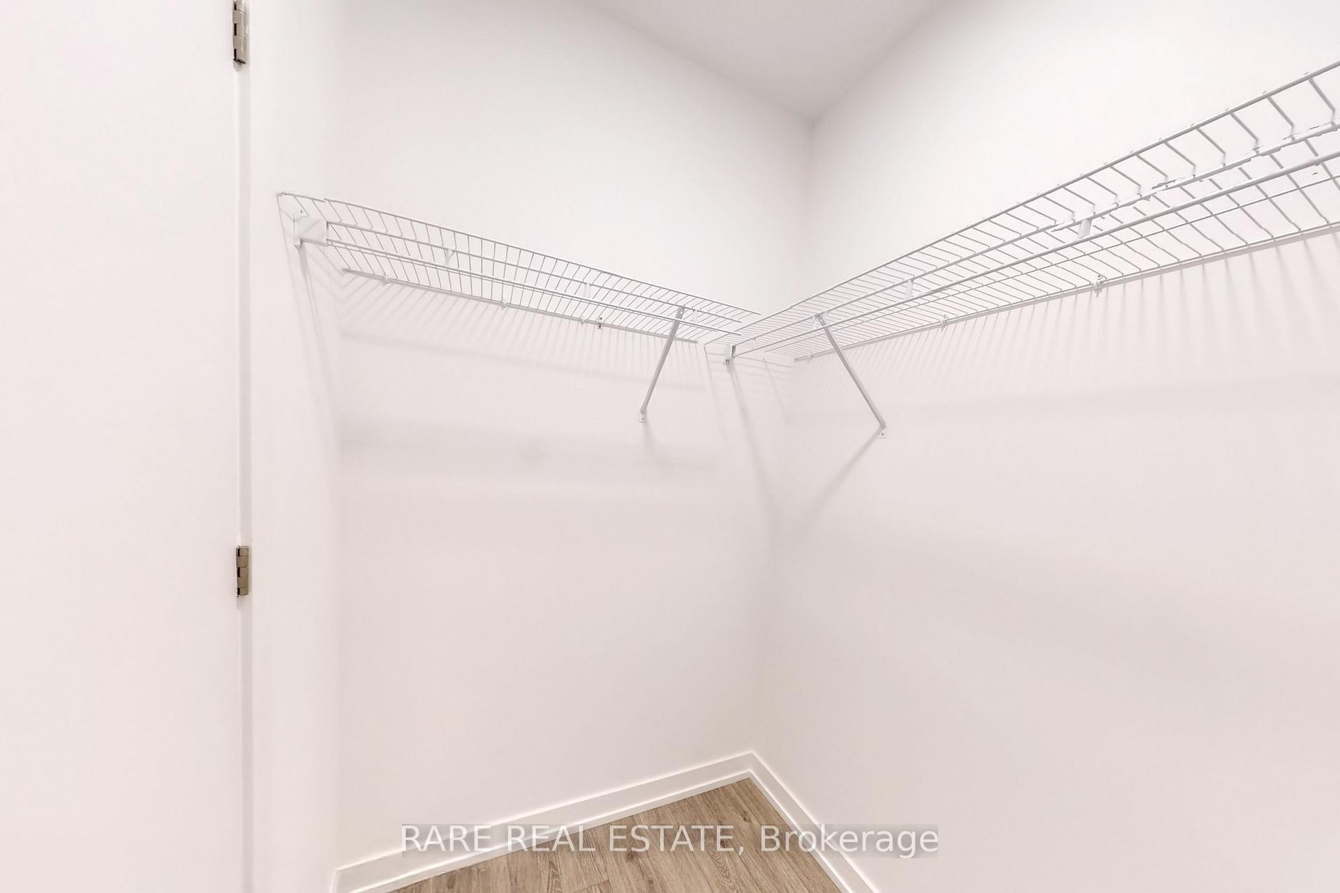Photo 9 of Unit 631, 2501 Saw Whet Boulevard, Oakville, Glen Abbey — HOMEH
