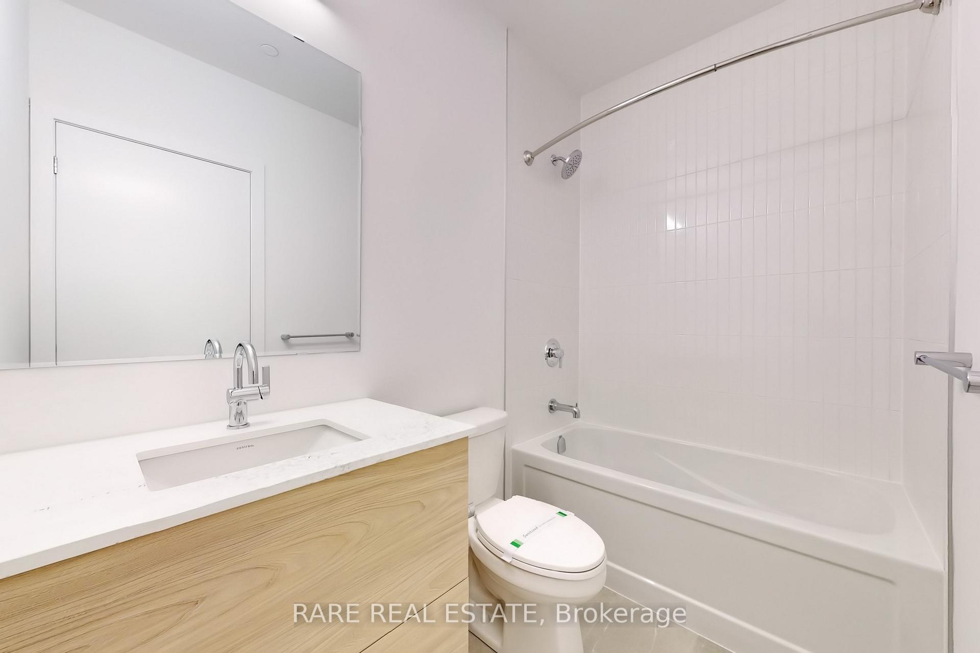 Photo 10 of Unit 631, 2501 Saw Whet Boulevard, Oakville, Glen Abbey — HOMEH