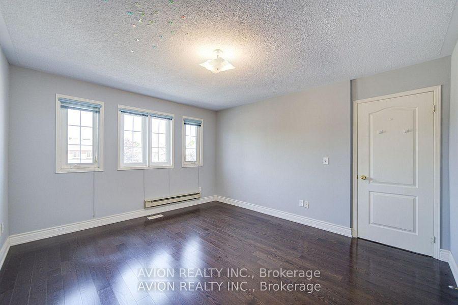 Photo 11 of 29 Charrington Crescent, Markham, Unionville — HOMEH