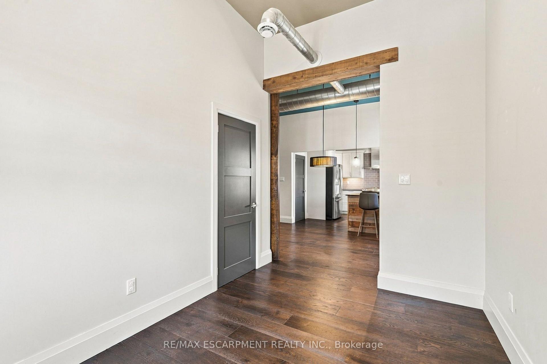Photo 31 of Unit 4, 172 1/2 James Street N, Hamilton, Corktown — HOMEH
