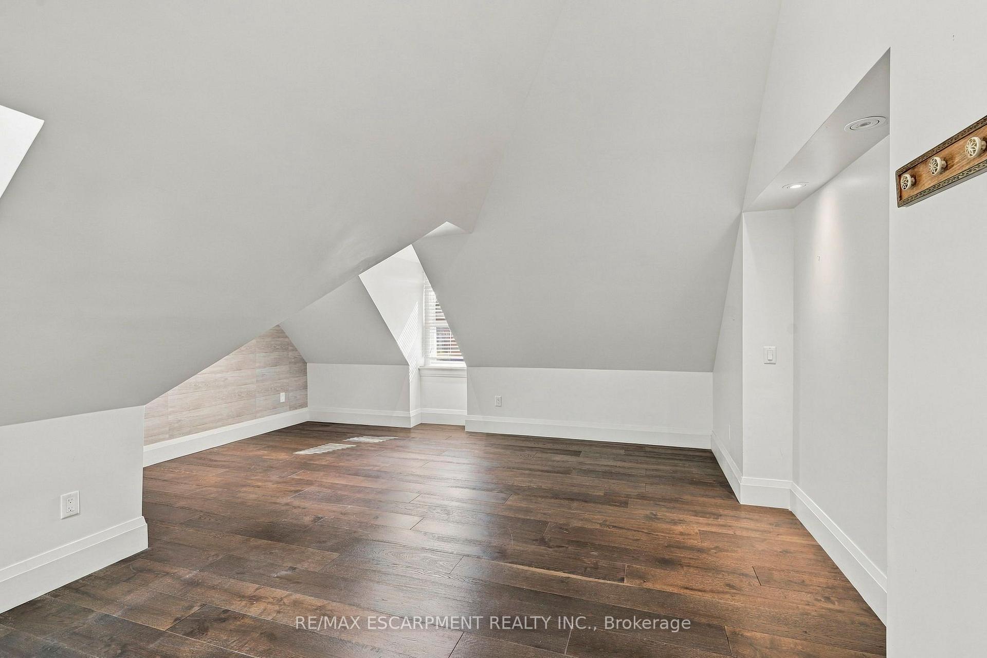 Photo 41 of Unit 4, 172 1/2 James Street N, Hamilton, Corktown — HOMEH