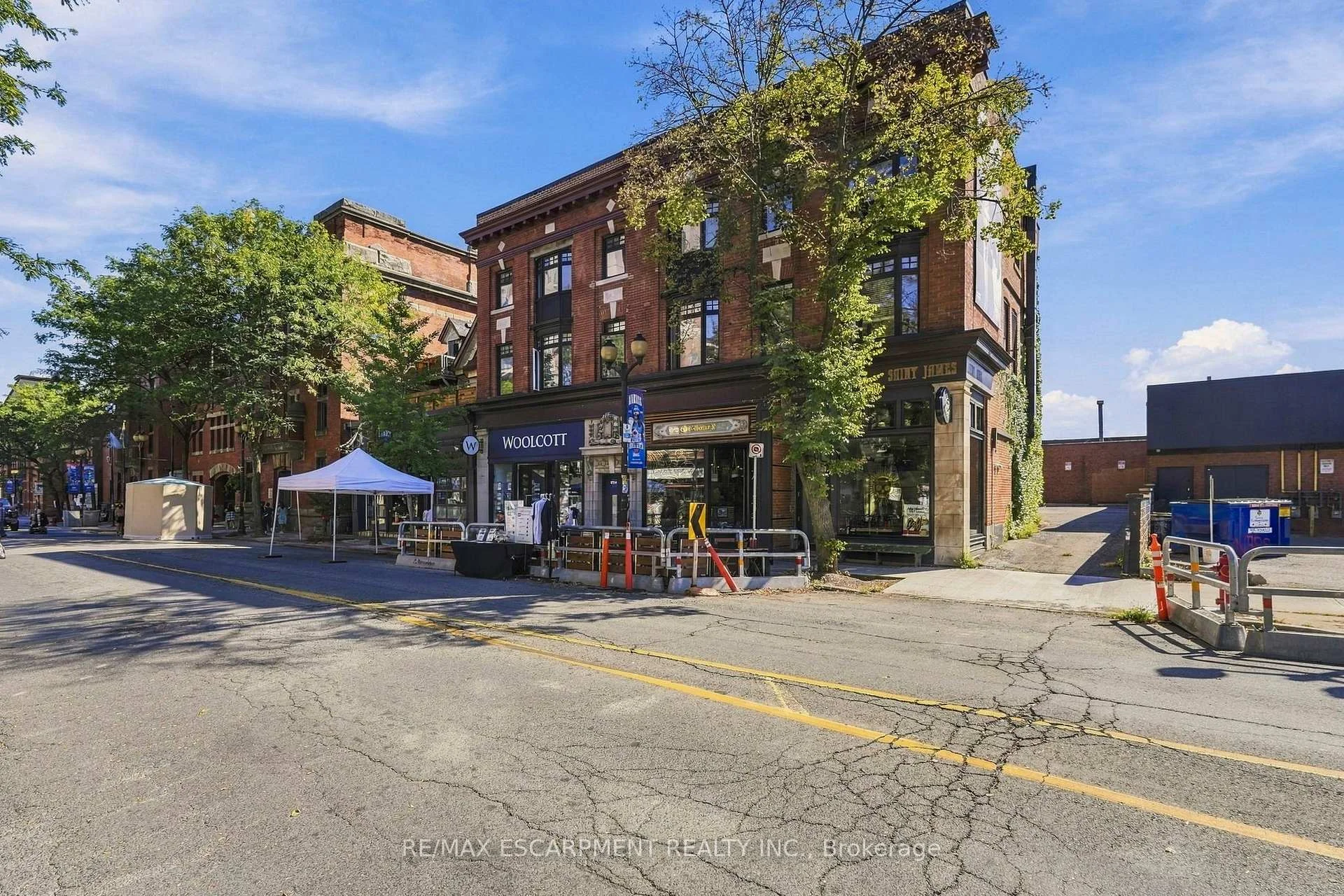 Photo 3 of Unit 4, 172 1/2 James Street N, Hamilton, Corktown — HOMEH