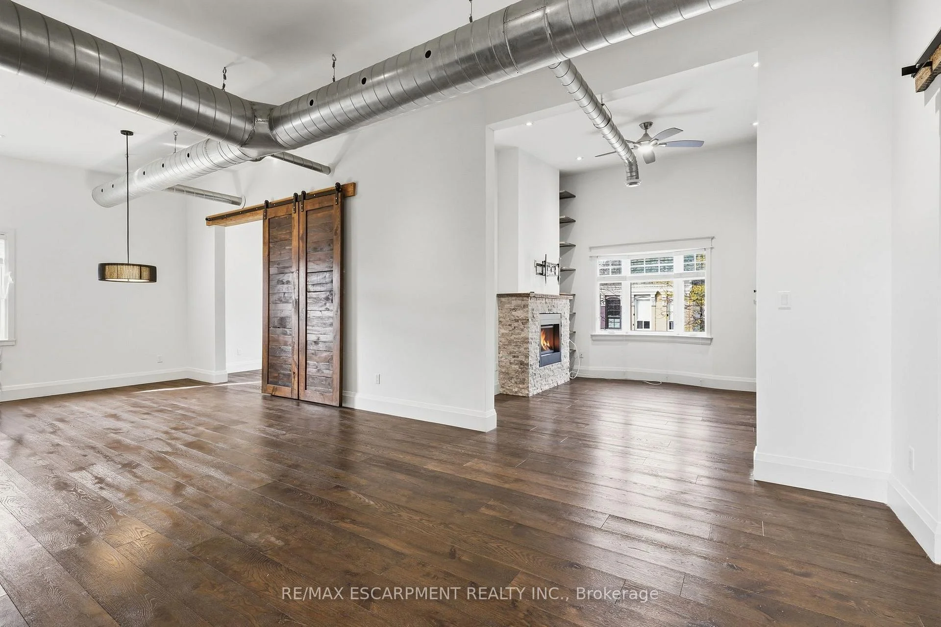 Photo 8 of Unit 4, 172 1/2 James Street N, Hamilton, Corktown — HOMEH