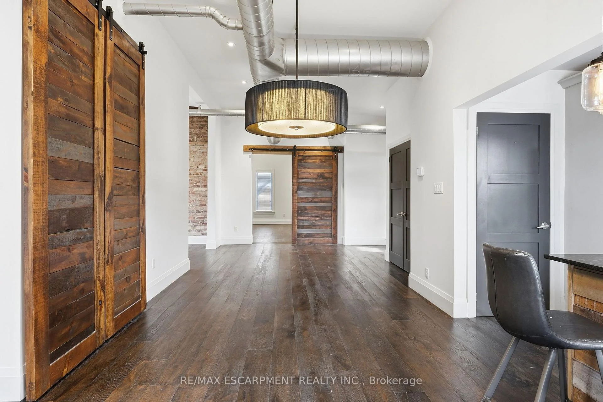 Photo 16 of Unit 4, 172 1/2 James Street N, Hamilton, Corktown — HOMEH