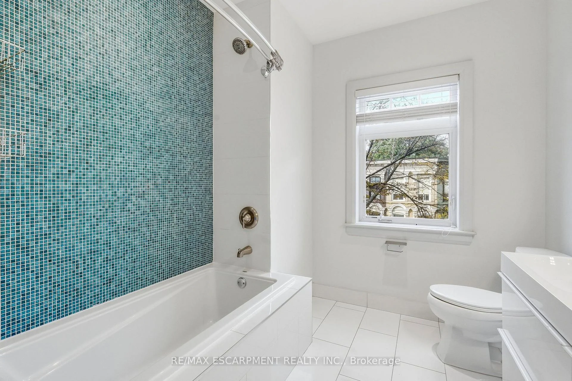 Photo 36 of Unit 4, 172 1/2 James Street N, Hamilton, Corktown — HOMEH