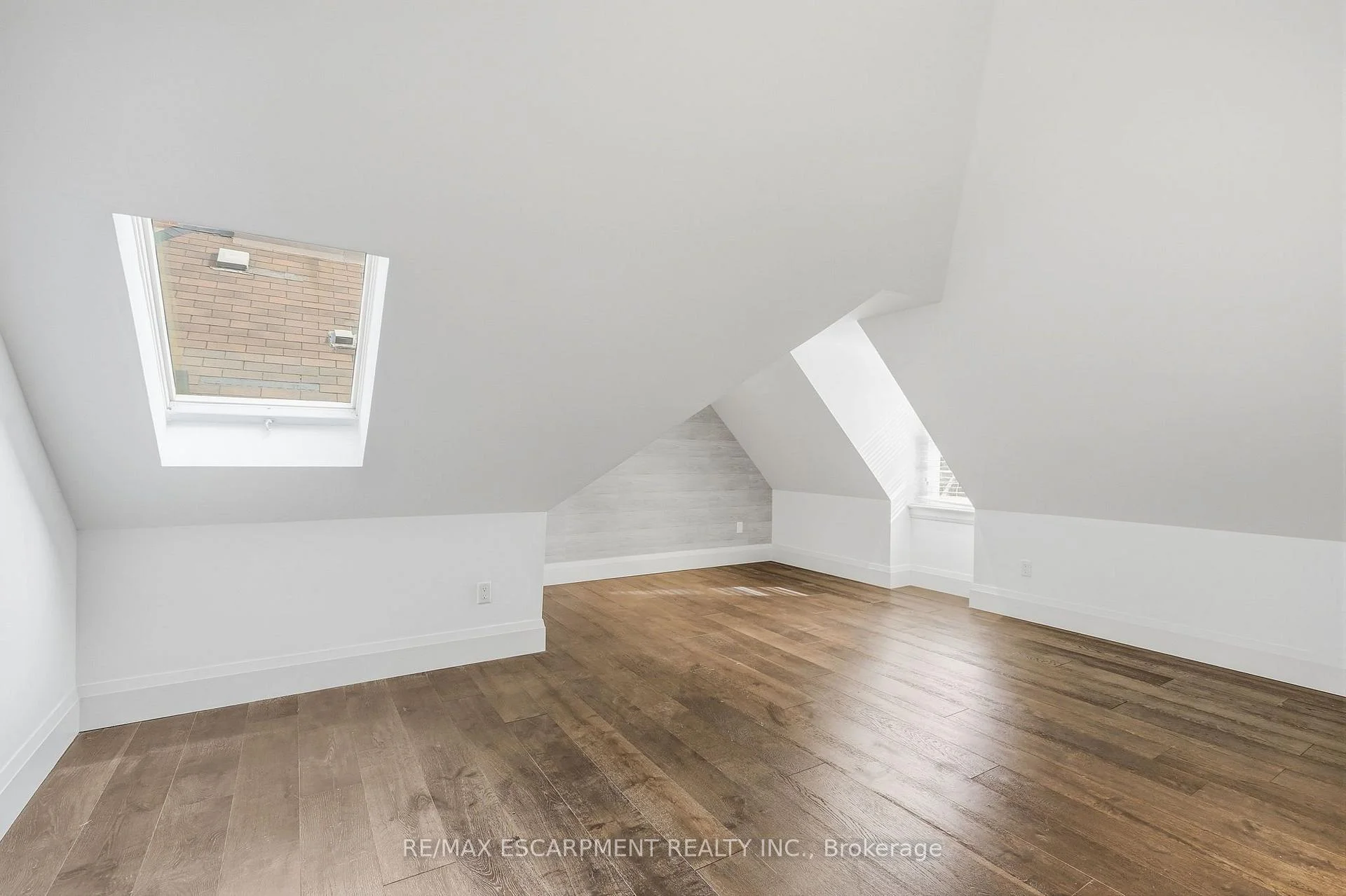 Photo 54 of Unit 4, 172 1/2 James Street N, Hamilton, Corktown — HOMEH