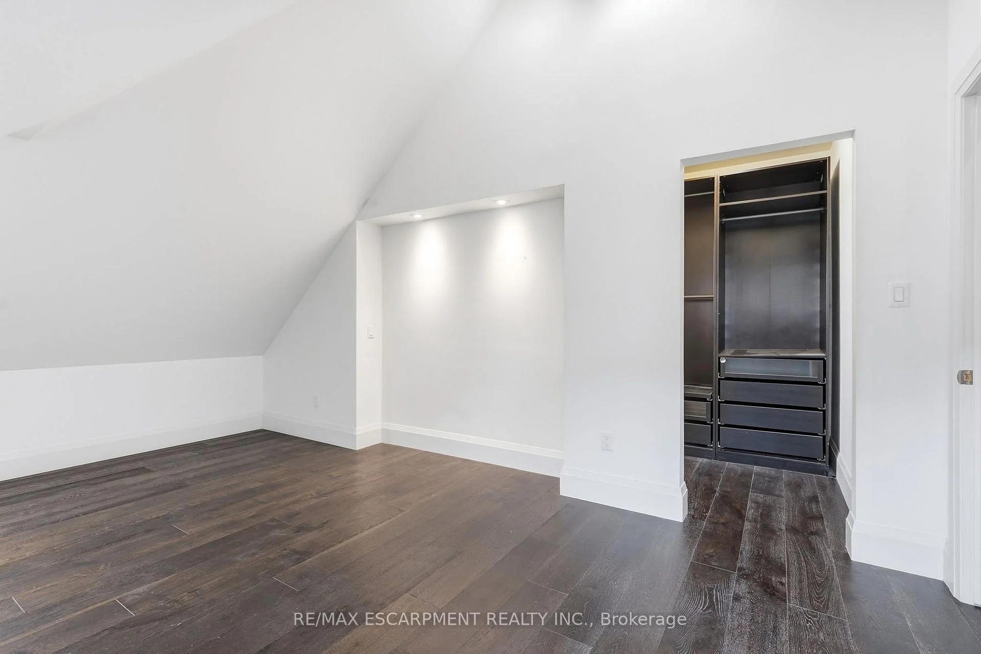 Photo 57 of Unit 4, 172 1/2 James Street N, Hamilton, Corktown — HOMEH