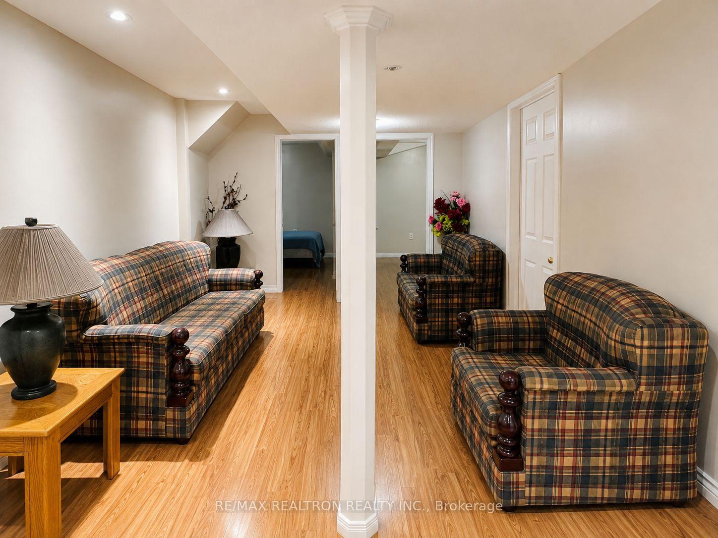Photo 2 of Unit Basement, 50 Beulah Drive, Markham, Middlefield — HOMEH
