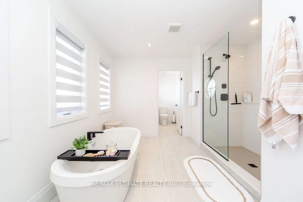 Photo 51 of Unit 6, 100 Watershore Drive, Hamilton, Lakeshore — HOMEH
