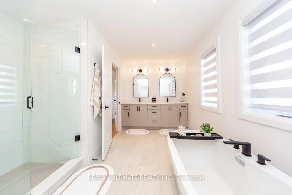 Photo 55 of Unit 6, 100 Watershore Drive, Hamilton, Lakeshore — HOMEH