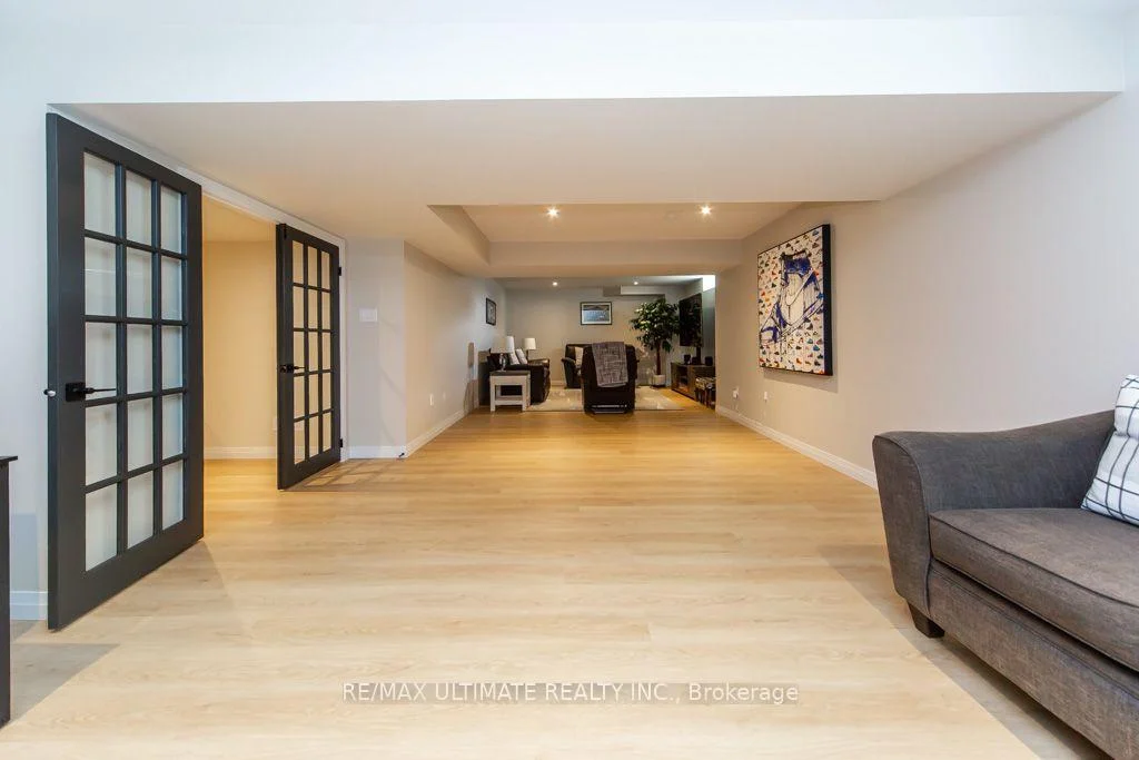 Photo 77 of Unit 6, 100 Watershore Drive, Hamilton, Lakeshore — HOMEH