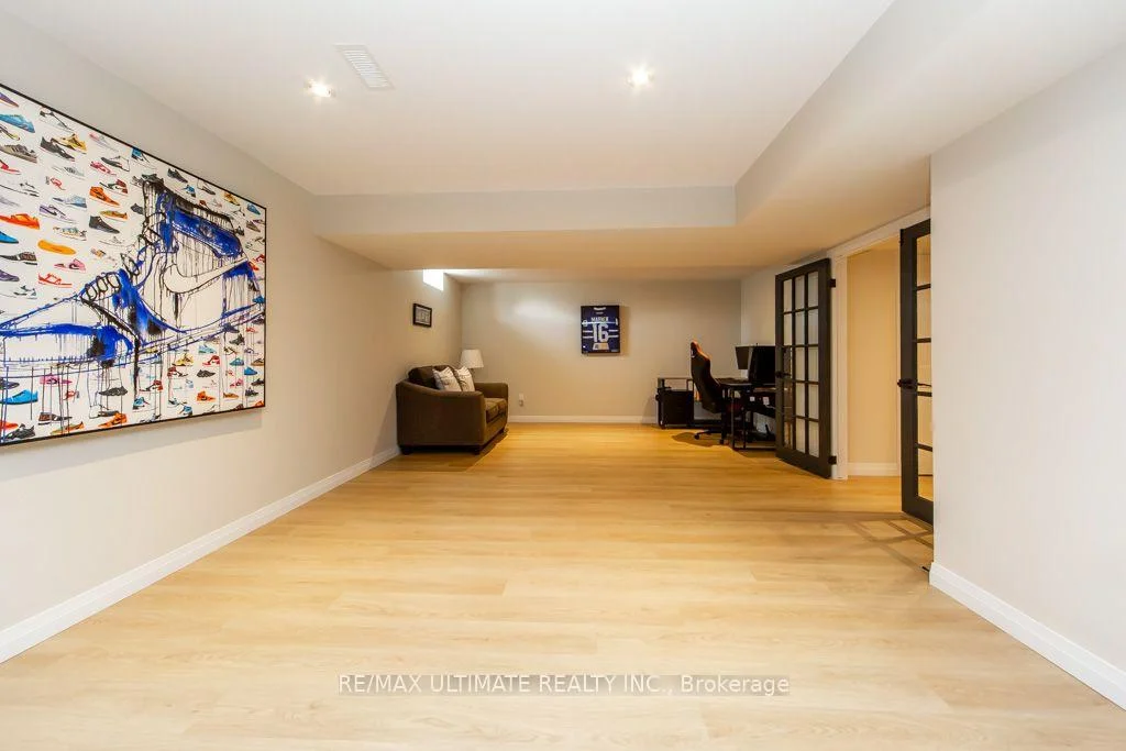 Photo 85 of Unit 6, 100 Watershore Drive, Hamilton, Lakeshore — HOMEH