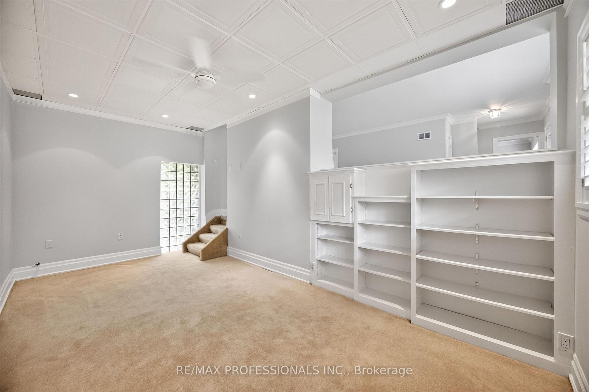 Photo 20 of 27 Nottingham Drive, Etobicoke, Edenbridge-Humber Valley — HOMEH