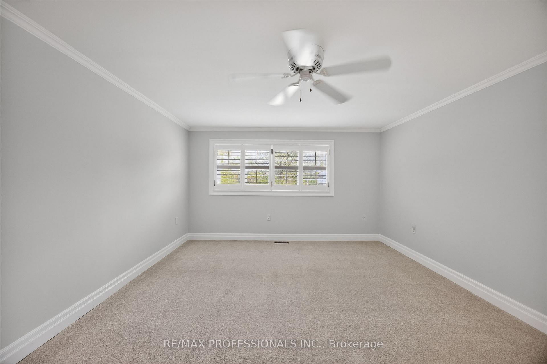 Photo 24 of 27 Nottingham Drive, Etobicoke, Edenbridge-Humber Valley — HOMEH