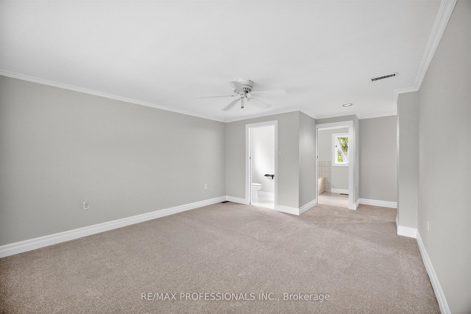 Photo 25 of 27 Nottingham Drive, Etobicoke, Edenbridge-Humber Valley — HOMEH